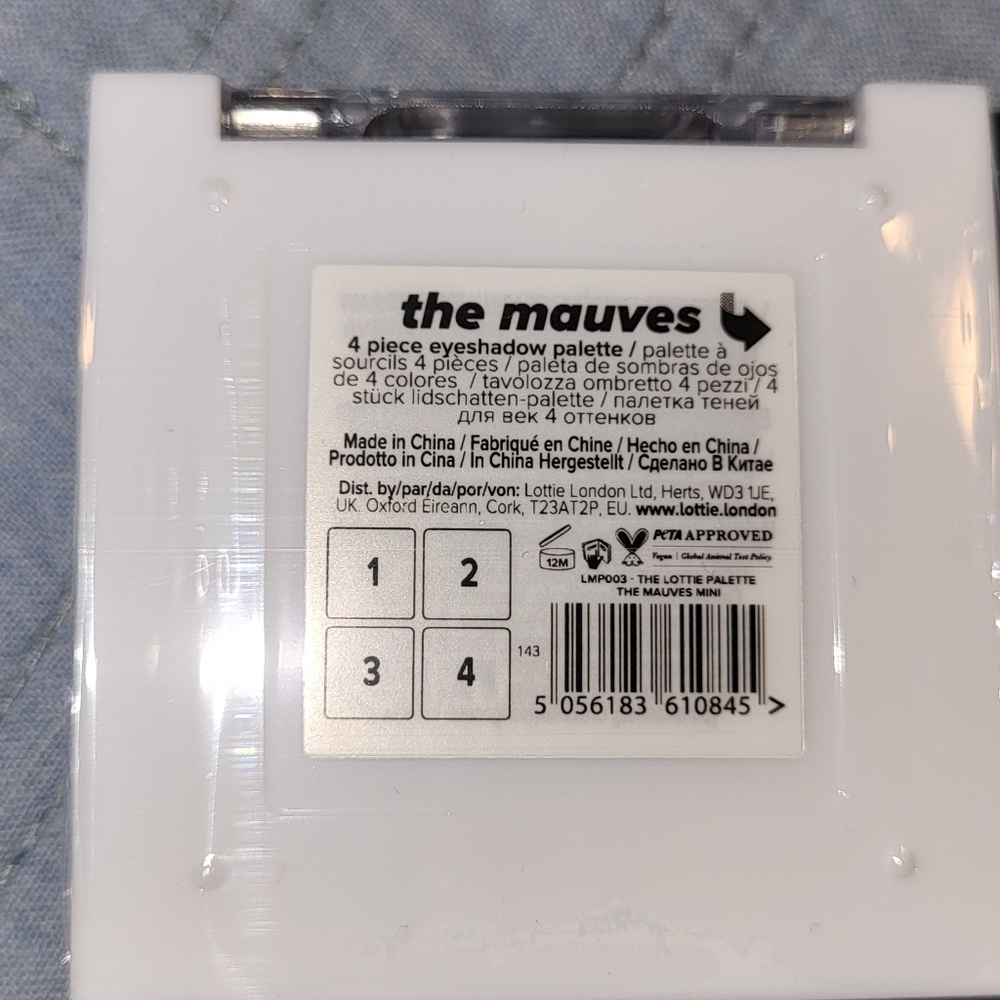 Lottie The MAUVEs Eyeshadow Palette - Picture 2 of 2